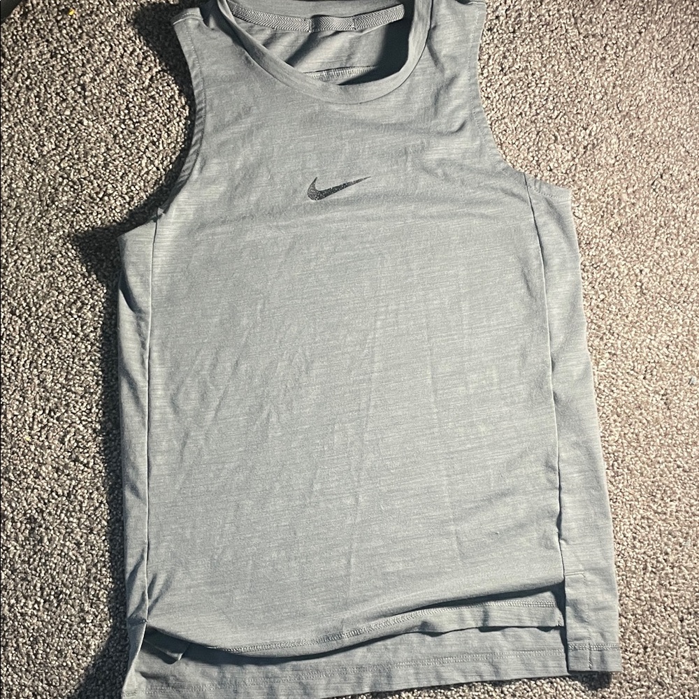 Nike Women's Light Gray Tank Top